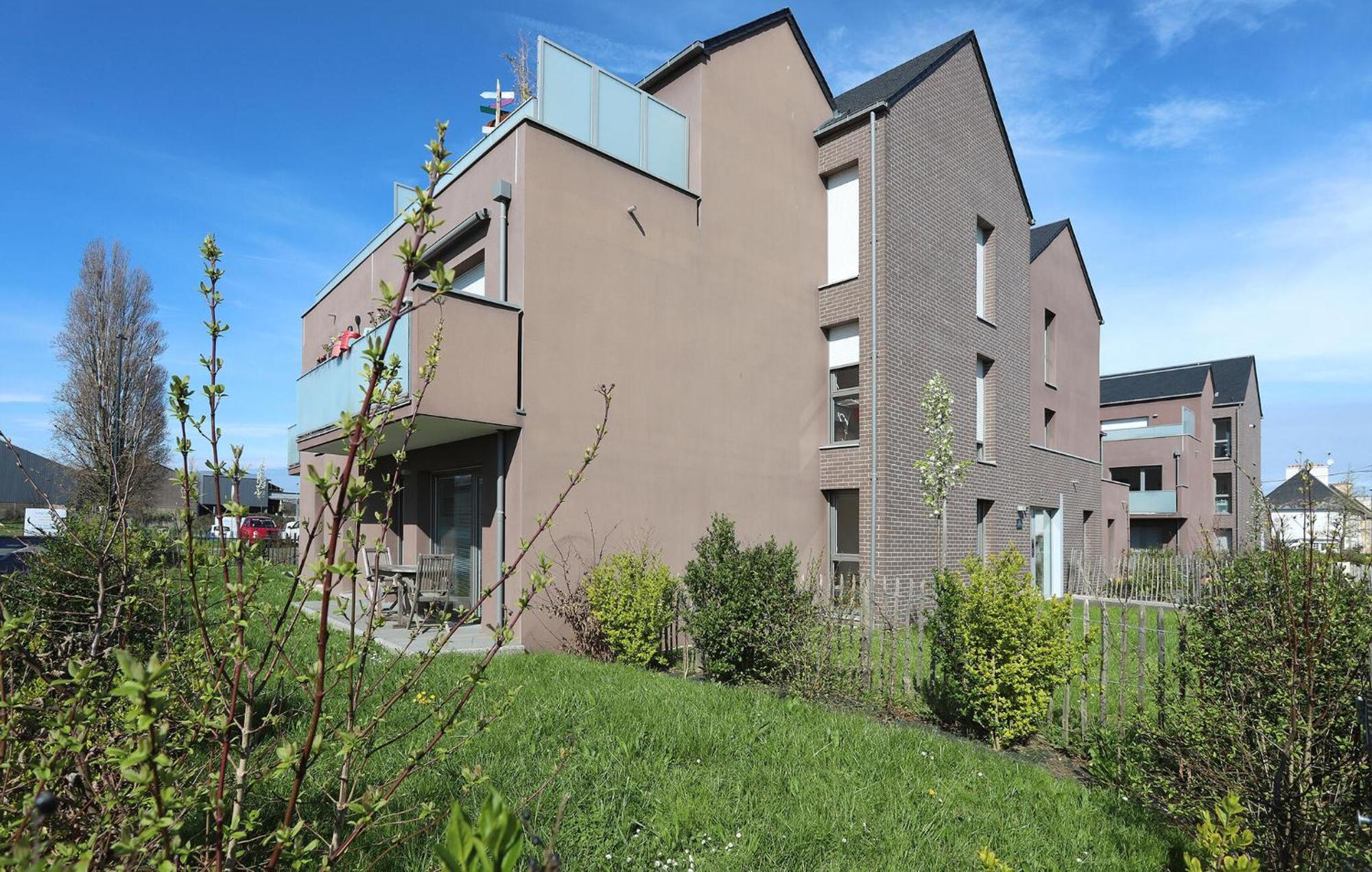 3 Bedroom Cozy In Appartement *